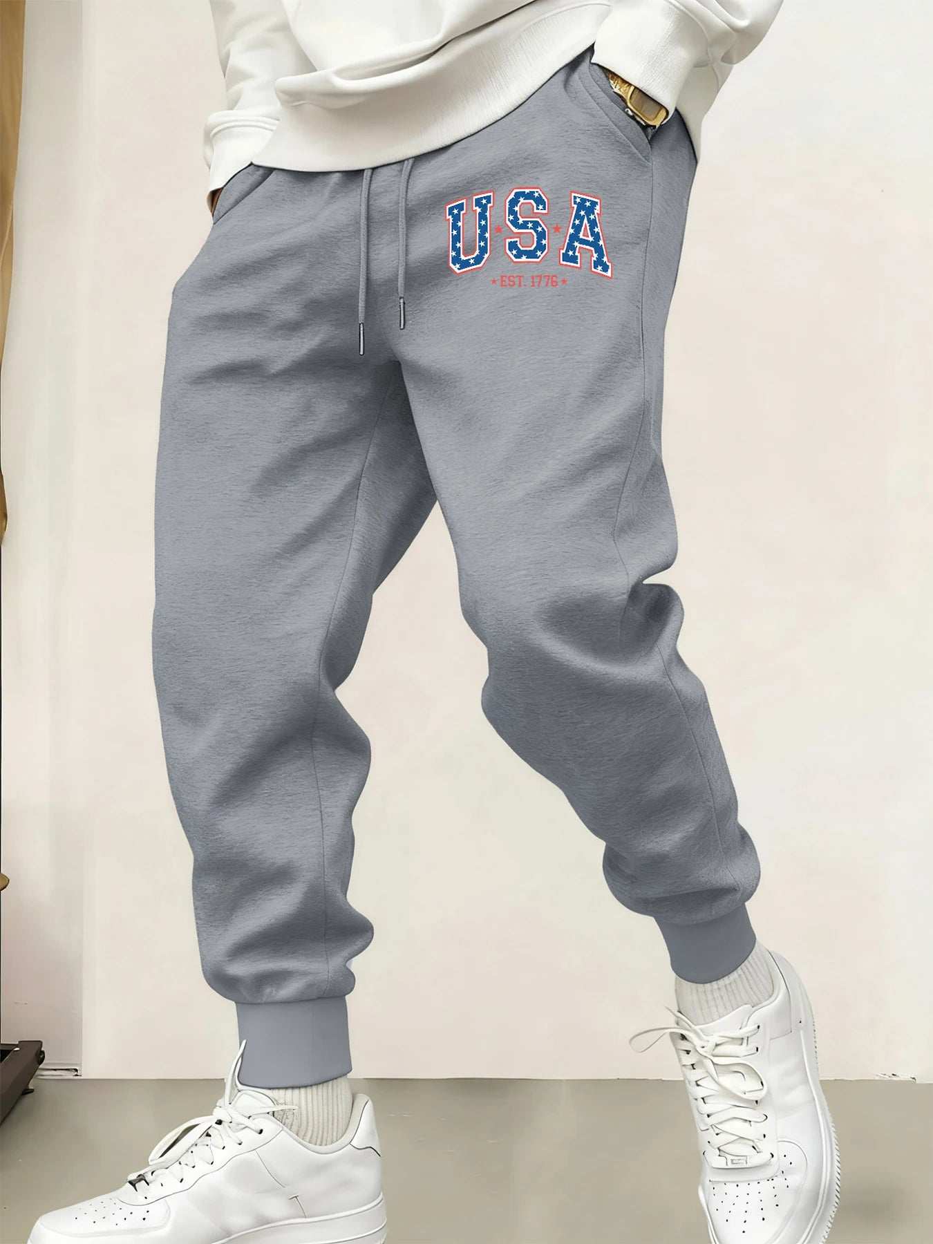Creative Usa Est 1776 Letter Print Pocket Sweatpants Men Casual Autumn Sportpants Trendy Fleece Long Pants Comfy Warm Trousers